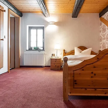 Weingut Schuh - Zur Bosel Guest house *