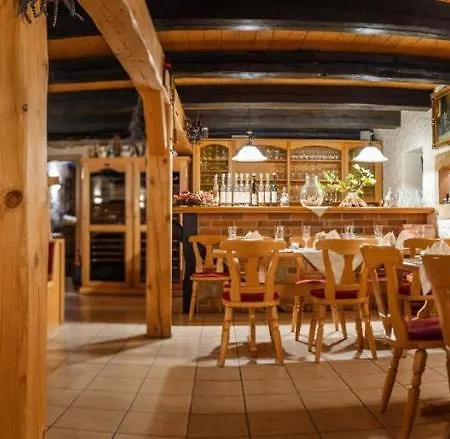 Weingut Schuh - Zur Bosel Gasthof 3*