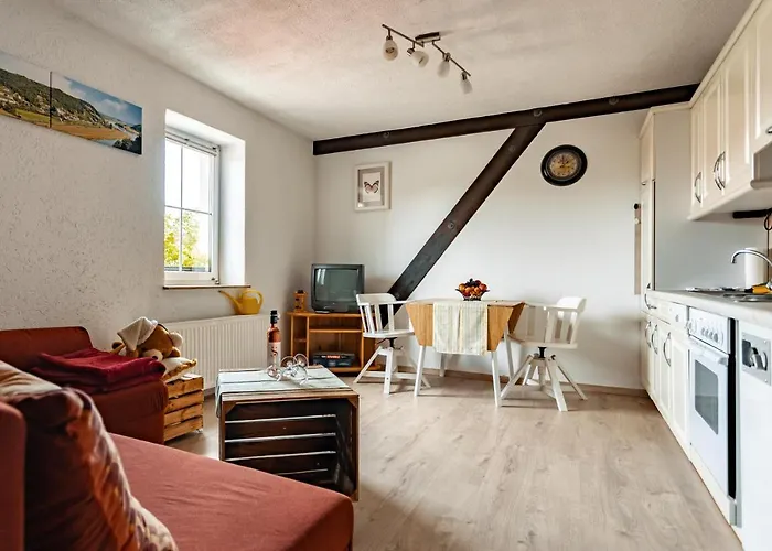 Weingut Schuh - Zur Bosel 3* كوسفيج