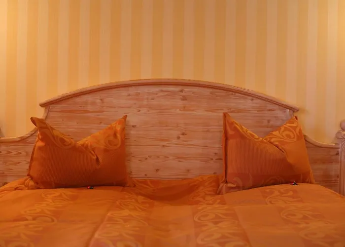 Weingut Schuh - Zur Bosel كوسفيج