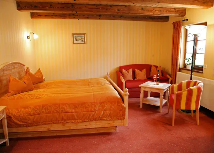 Weingut Schuh - Zur Bosel 3* كوسفيج