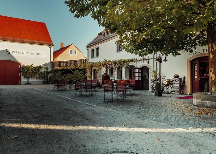 Weingut Schuh - Zur Bosel بيت ضيافة كوسفيج