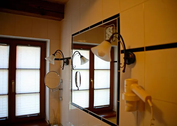 Weingut Schuh - Zur Bosel بيت ضيافة كوسفيج